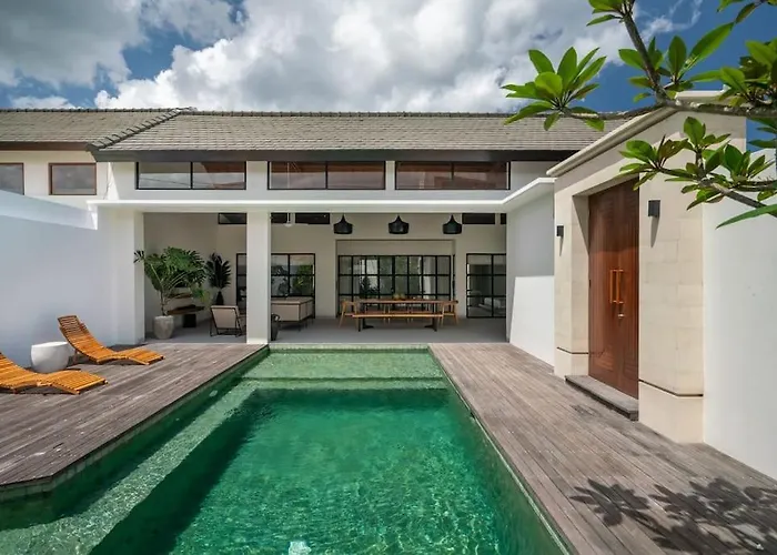 Luxe En Comfortabel ~ 5* Locatie ~ Zwembad ~ Kingsize Bedden Villa